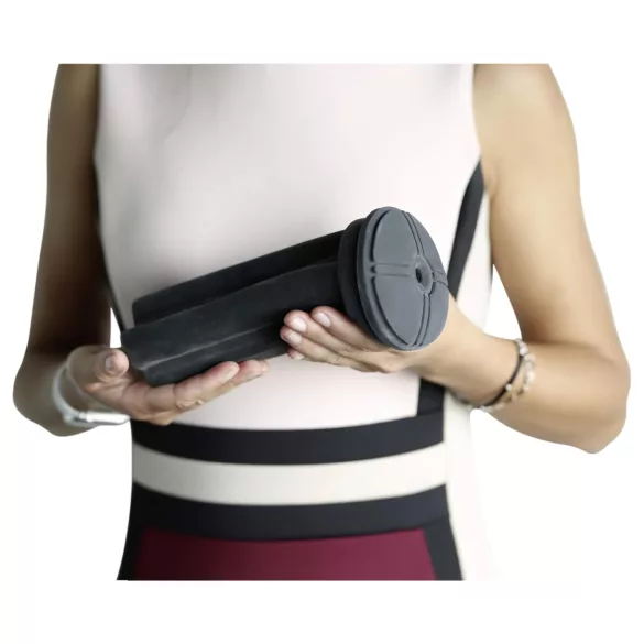 Kiiroo Titan - masturbador interior ajustado - silicona negra