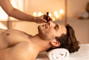 Masaje Lingam: Beneficios, Técnicas y Cómo Empezar