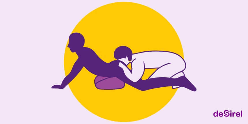 Postura sexual Profundidad Juguetona con el cojín sexual Desirel Magic Pillow | Desirel.es Sex Shop