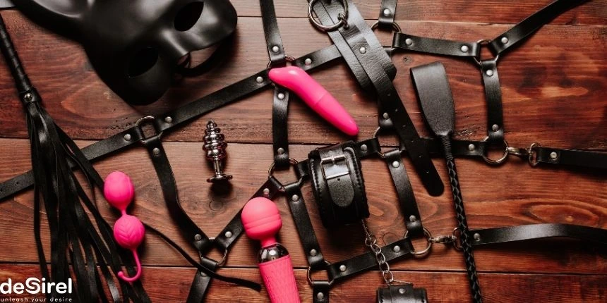 Colección de accesorios BDSM con esposas, cuerdas y antifaces - Desirel Sex Shop